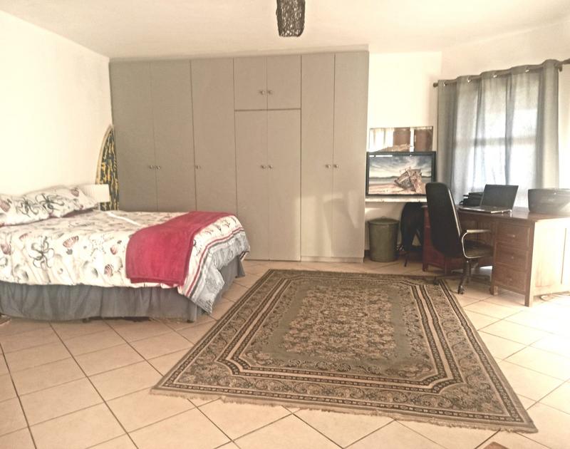 4 Bedroom Property for Sale in Eersterivierstrand Eastern Cape